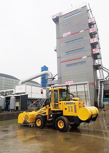 莱芜环洁建材有限公司工程清扫车使用现场